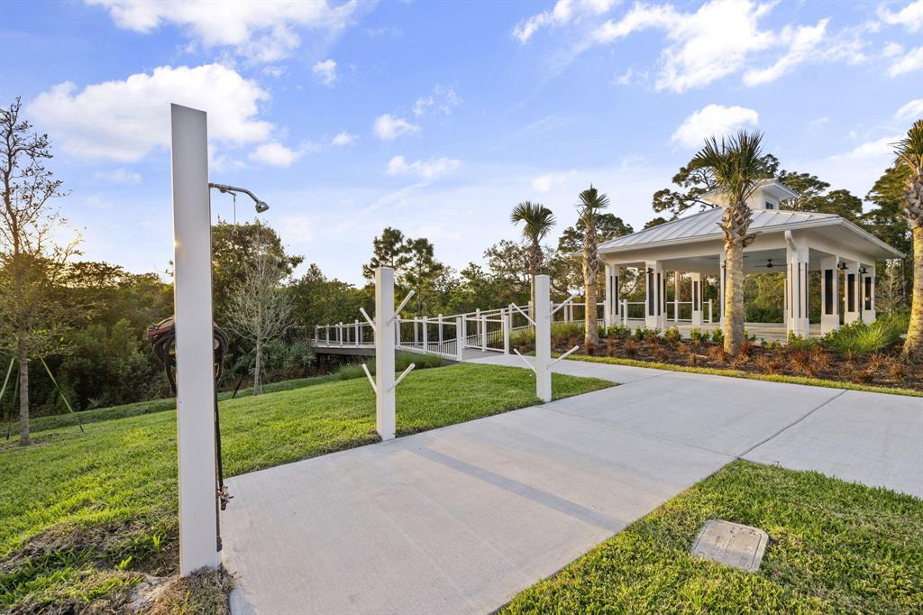 614 SW Pennfield Terrace