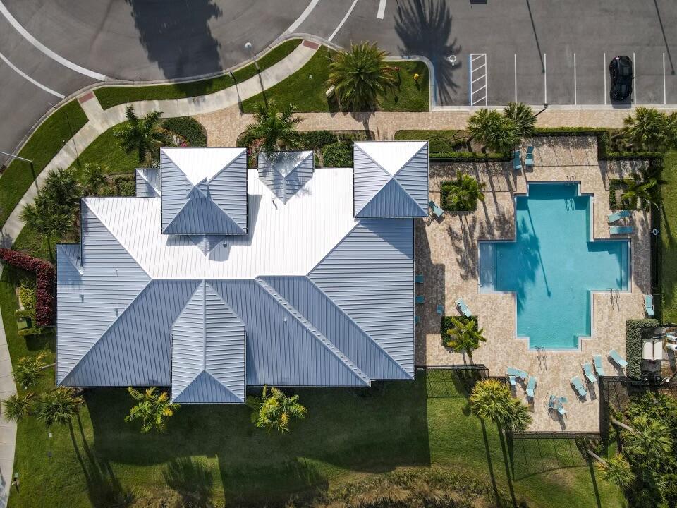 614 SW Pennfield Terrace