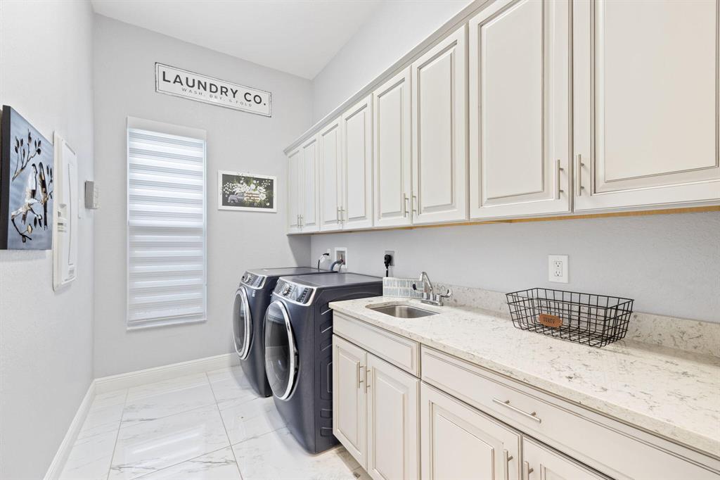 614 SW Pennfield Terrace