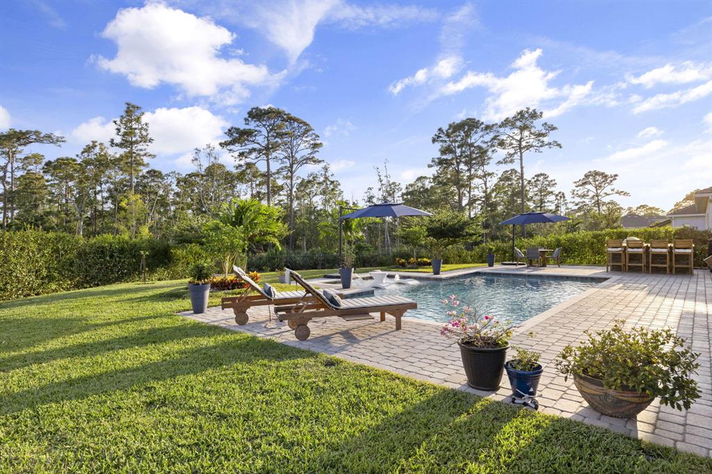 614 SW Pennfield Terrace