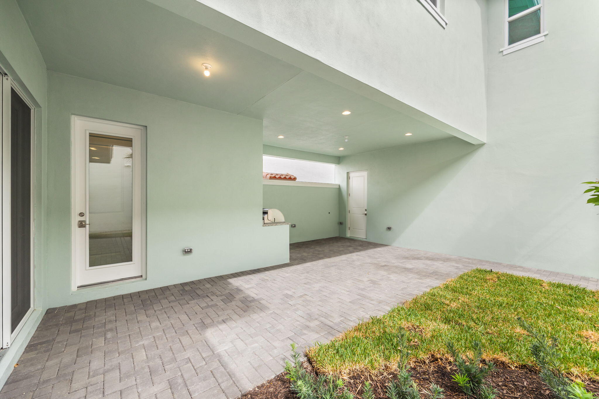 13198 Alton Road