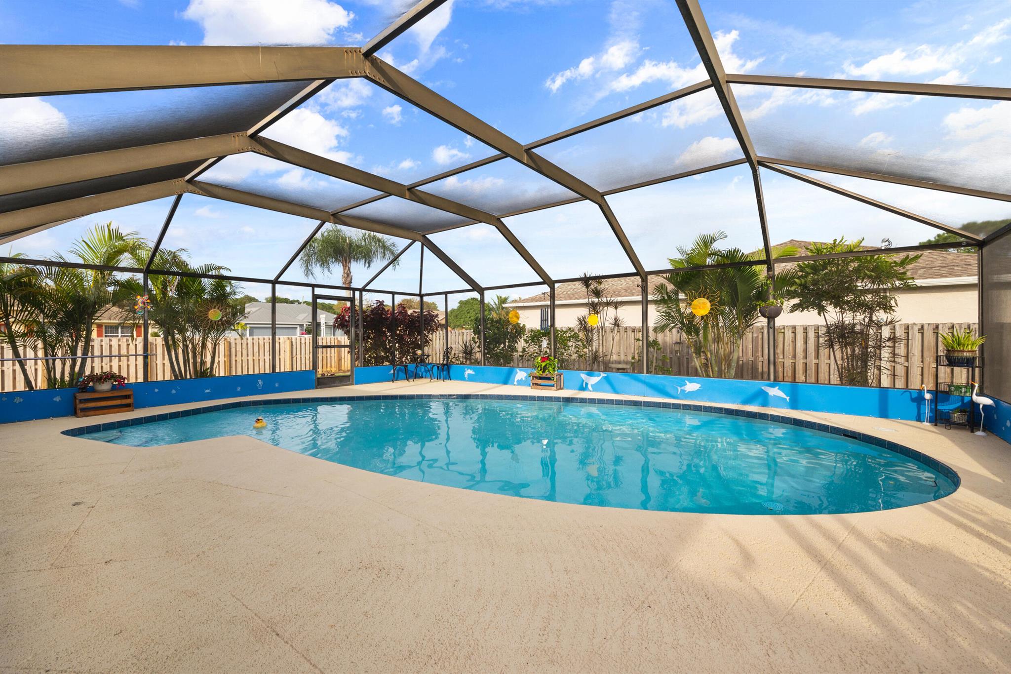 257 SW Thornhill Drive