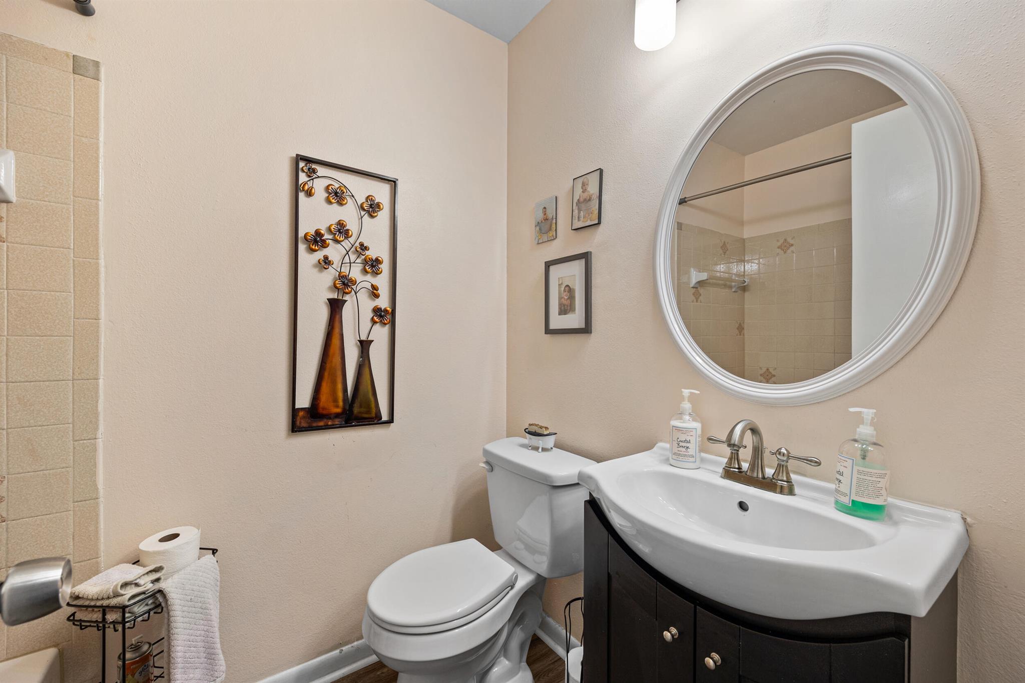 257 SW Thornhill Drive