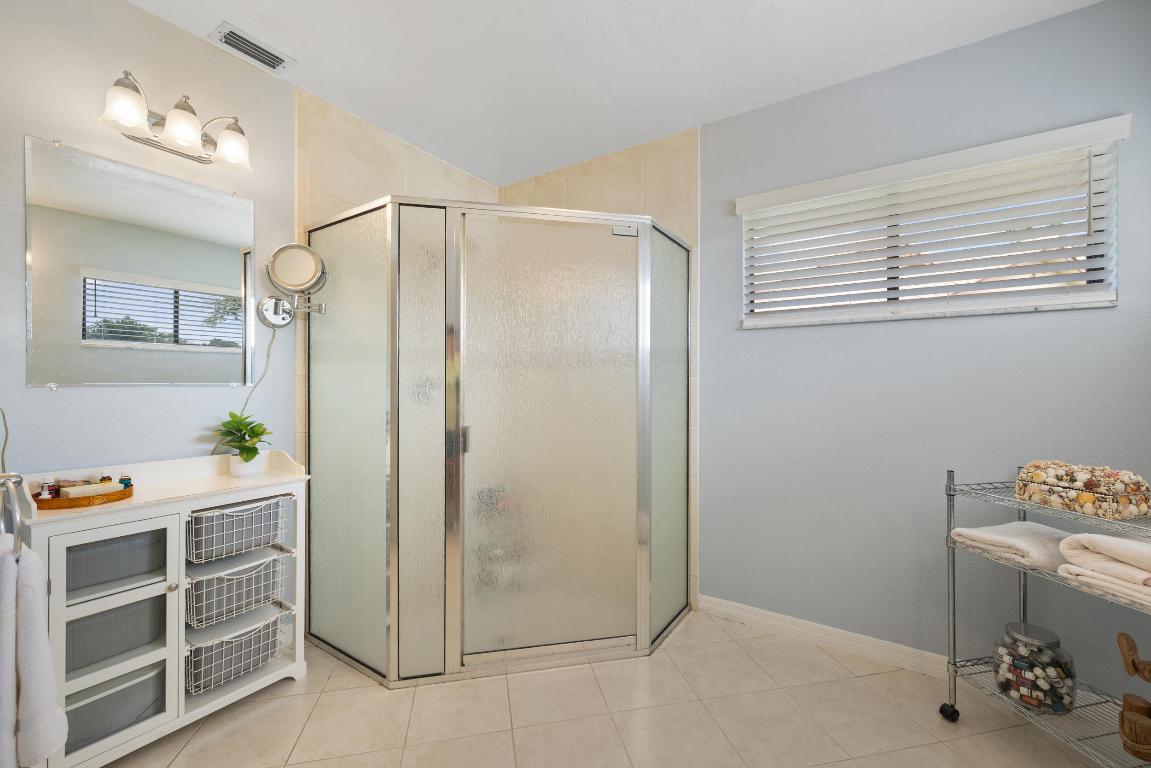 5124 Brian Boulevard