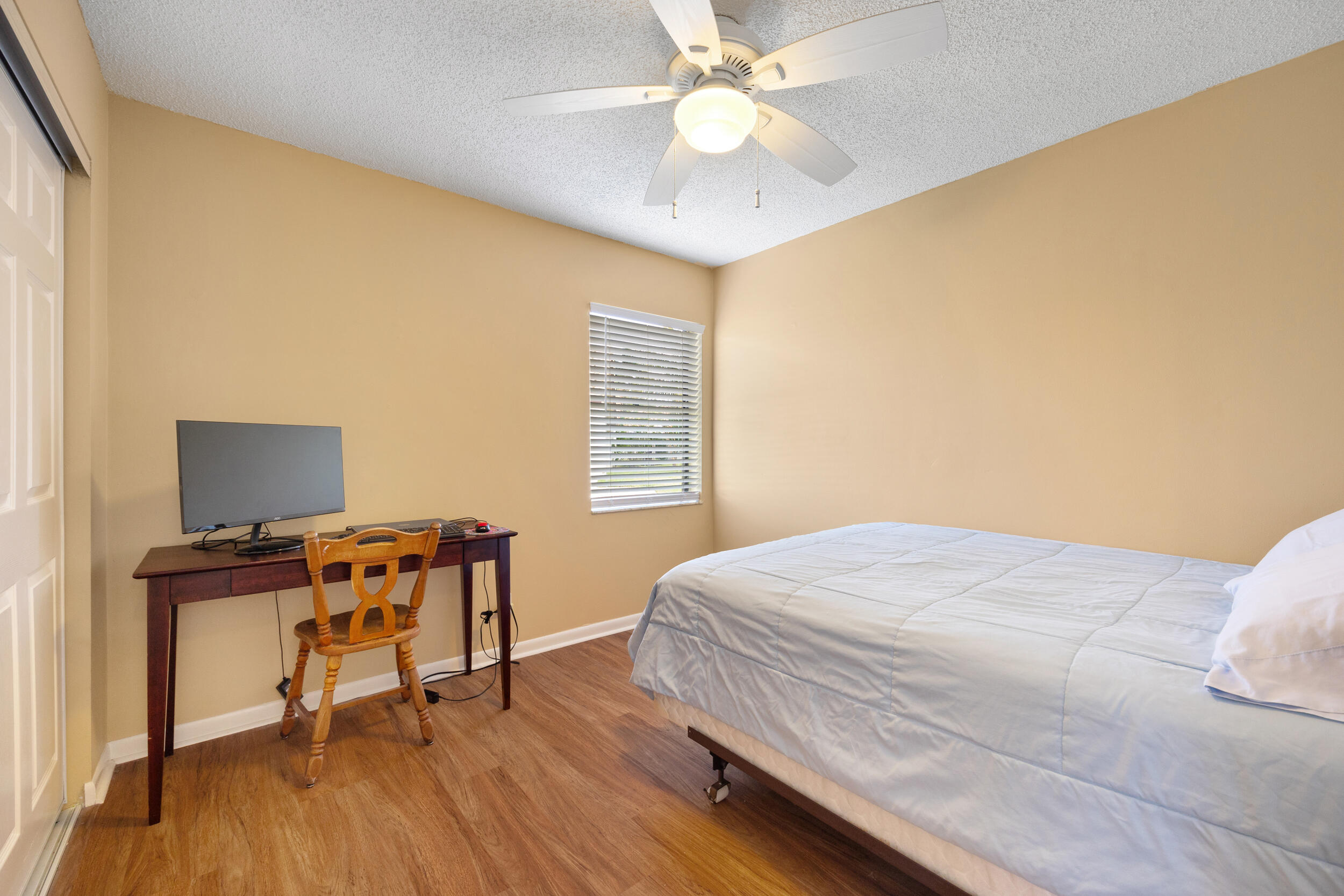 5124 Brian Boulevard