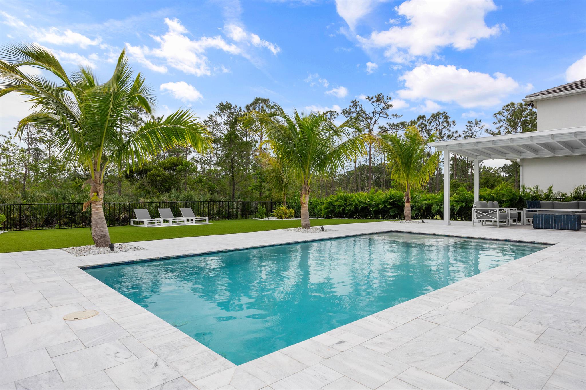 5073 SW Winchester Drive