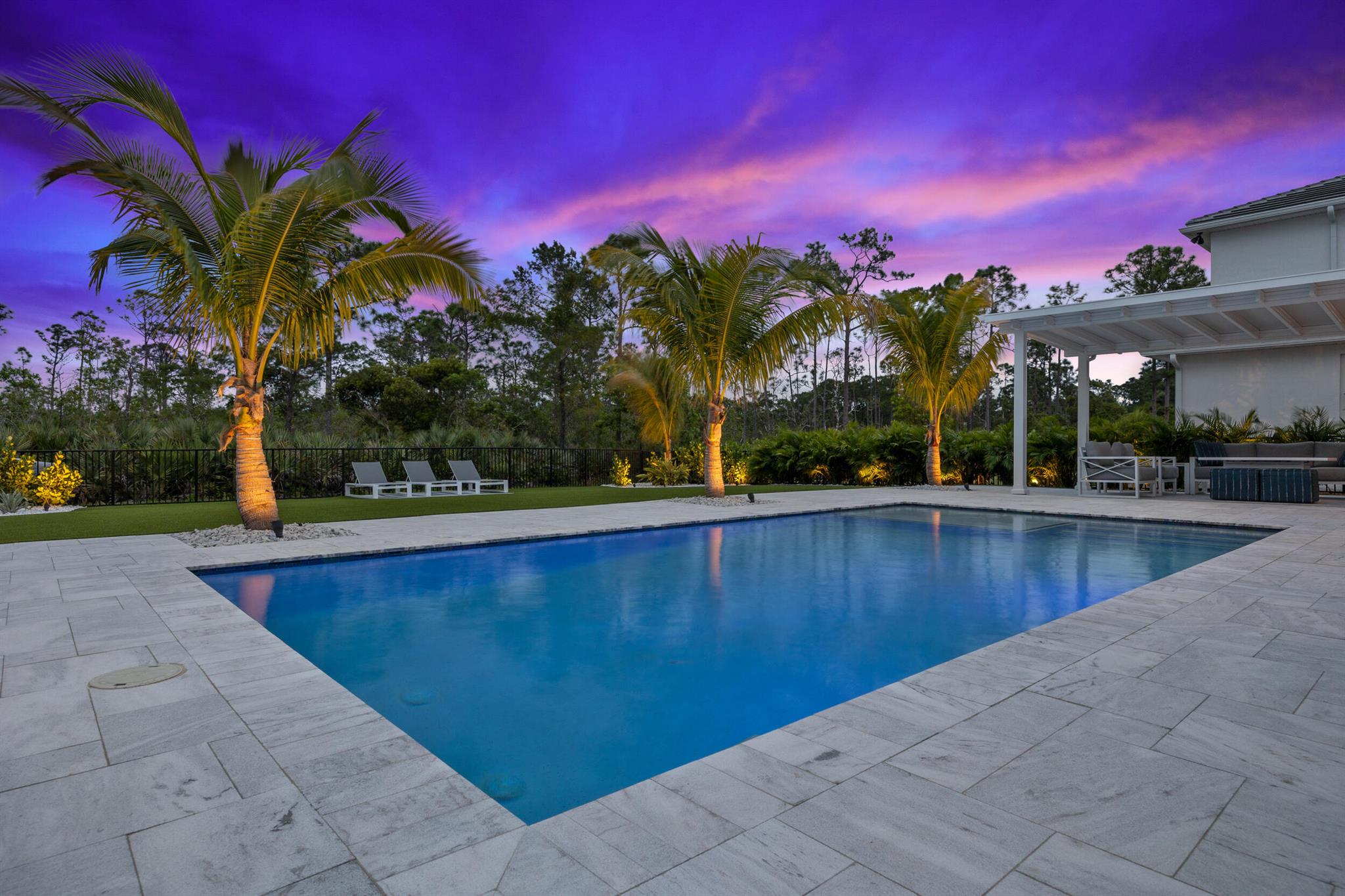 5073 SW Winchester Drive