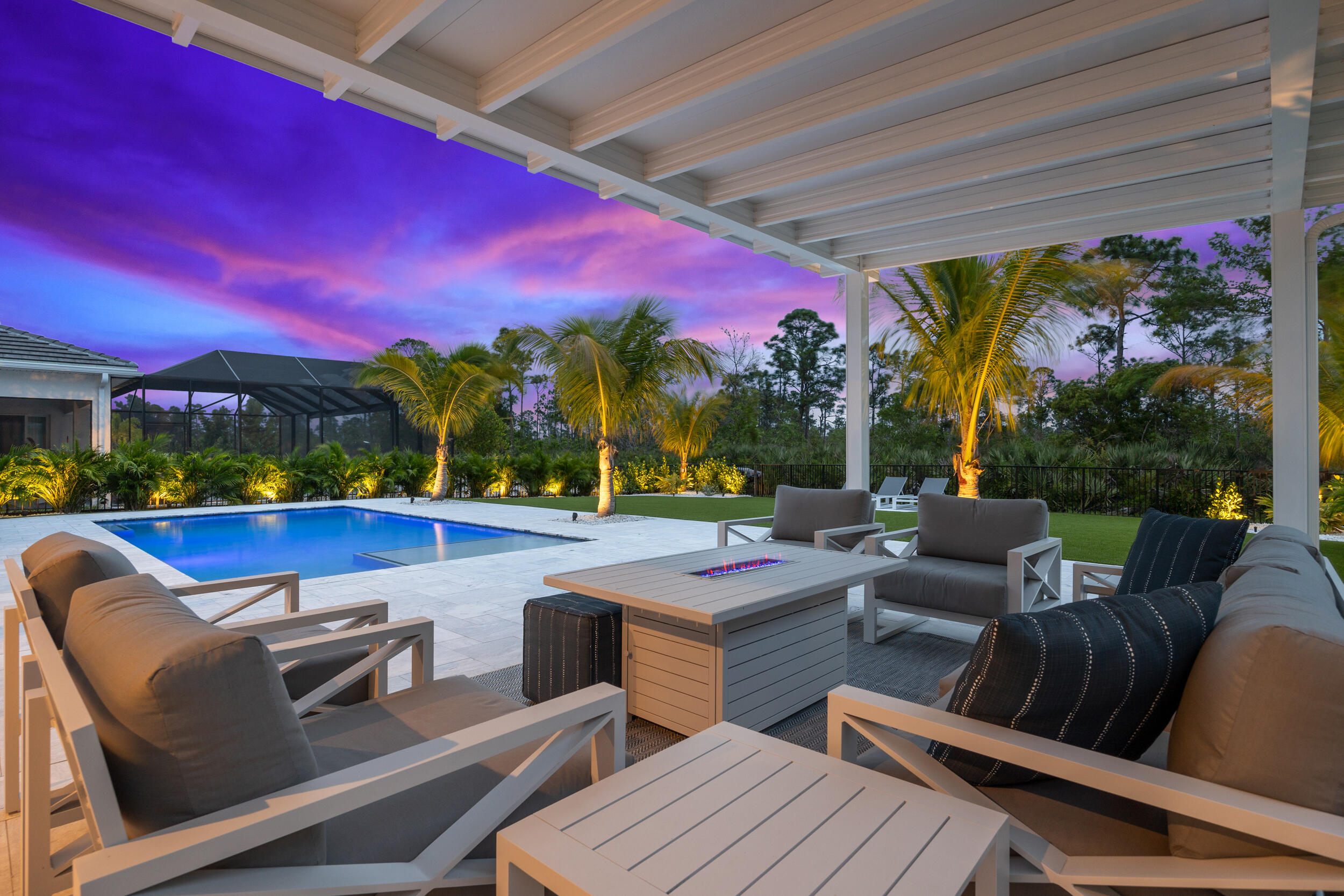 5073 SW Winchester Drive