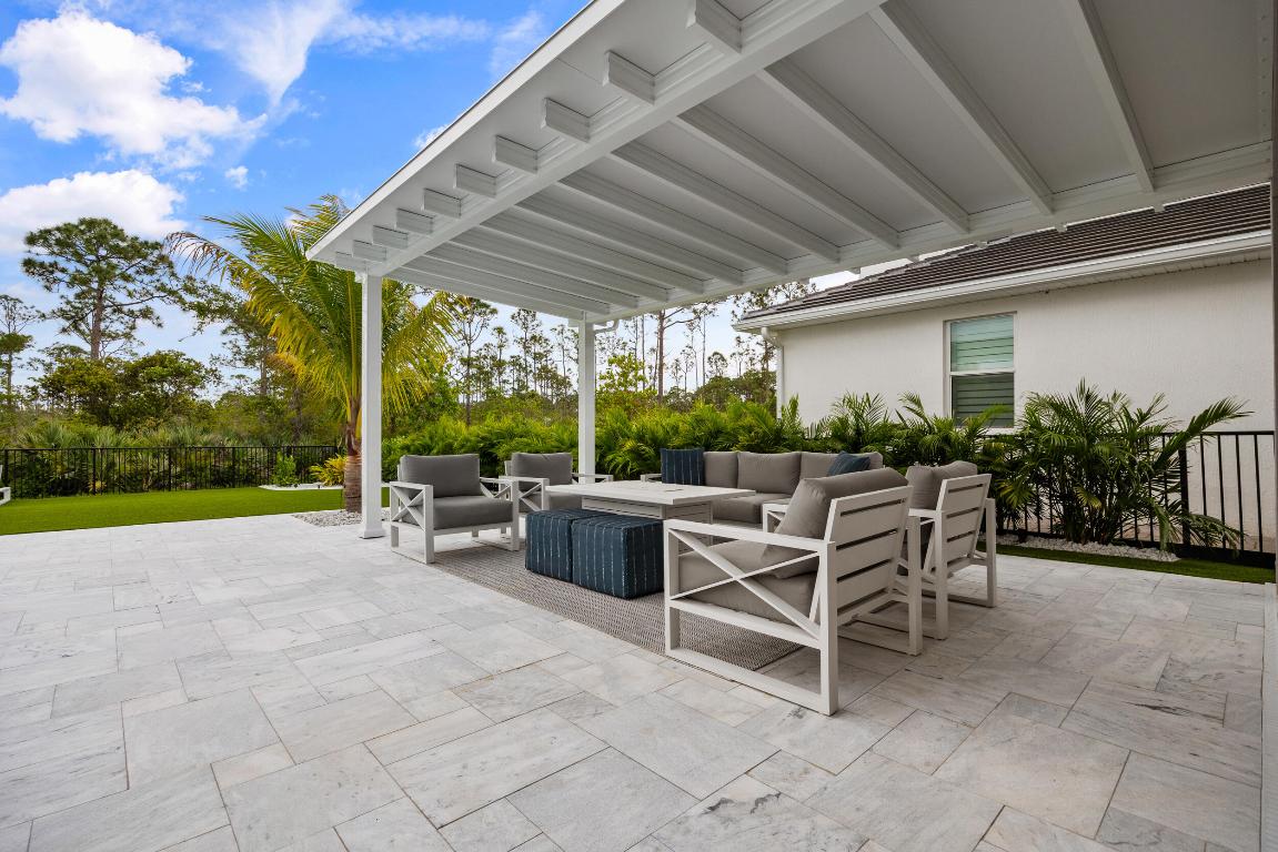 5073 SW Winchester Drive