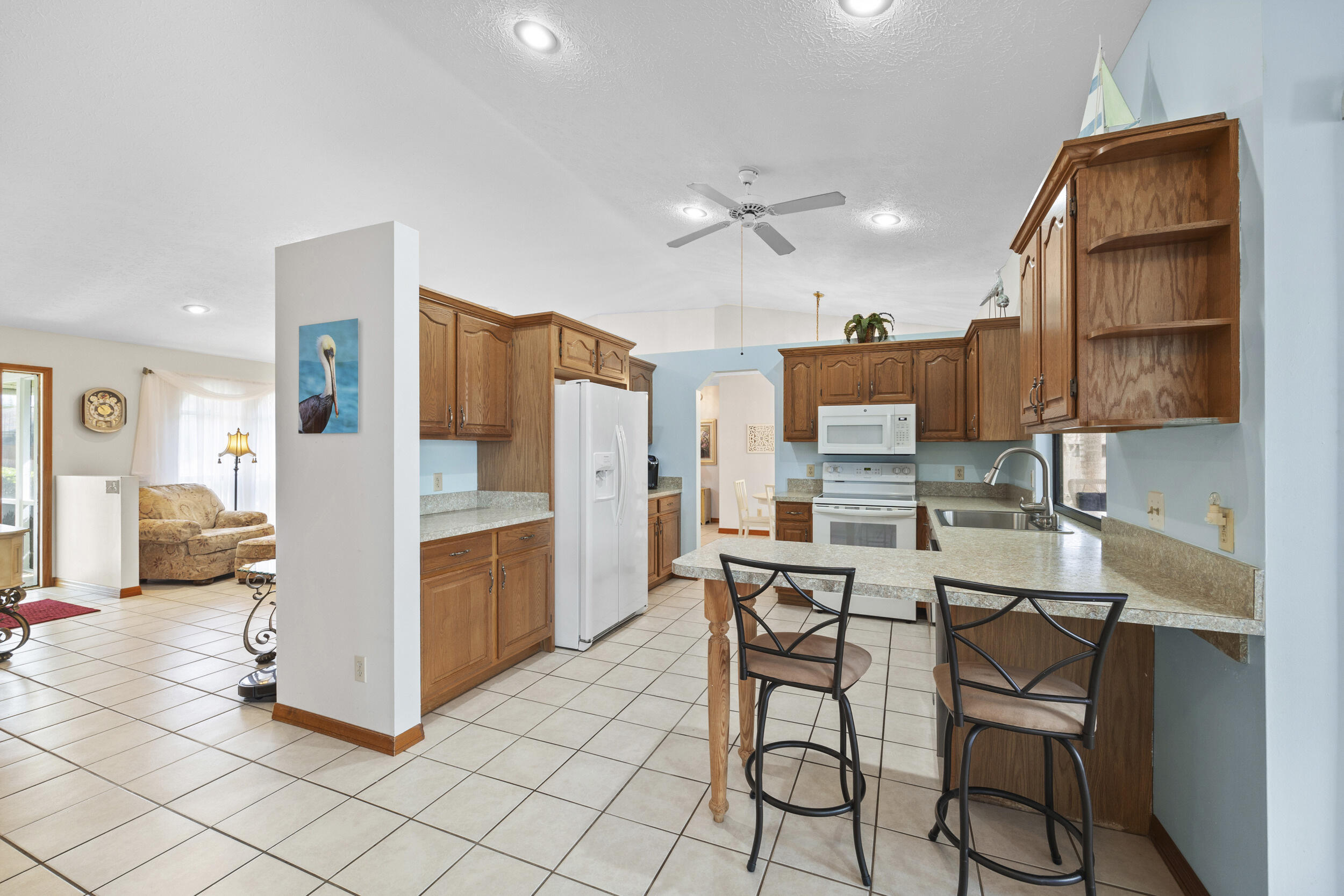 164 SW Airview Avenue