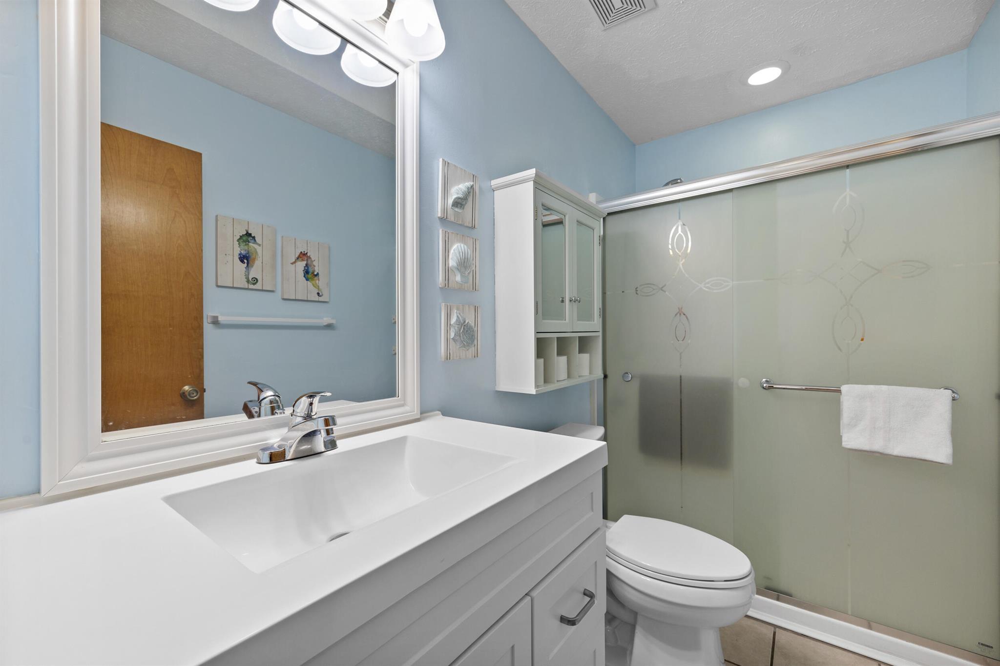 164 SW Airview Avenue