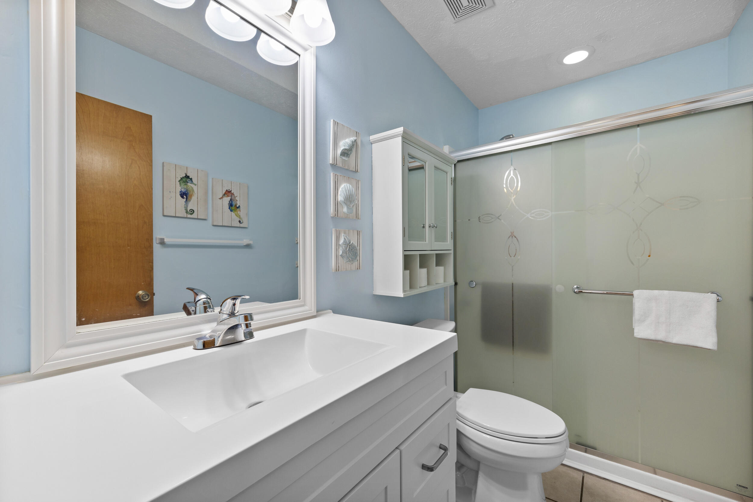 164 SW Airview Avenue