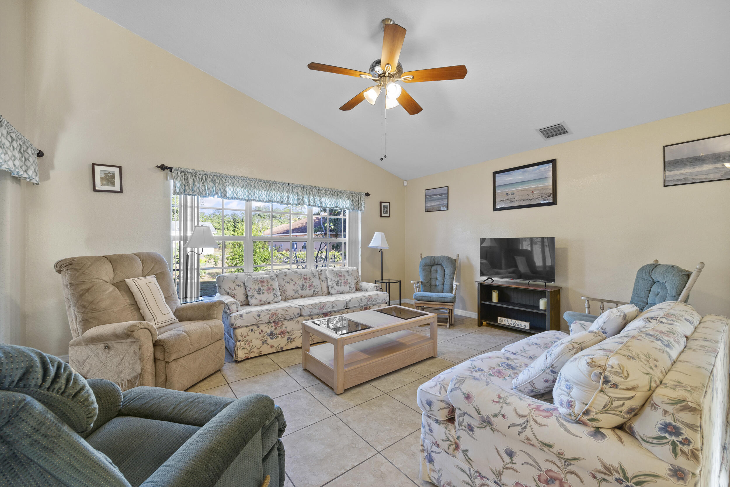 616 NW Monroe Street