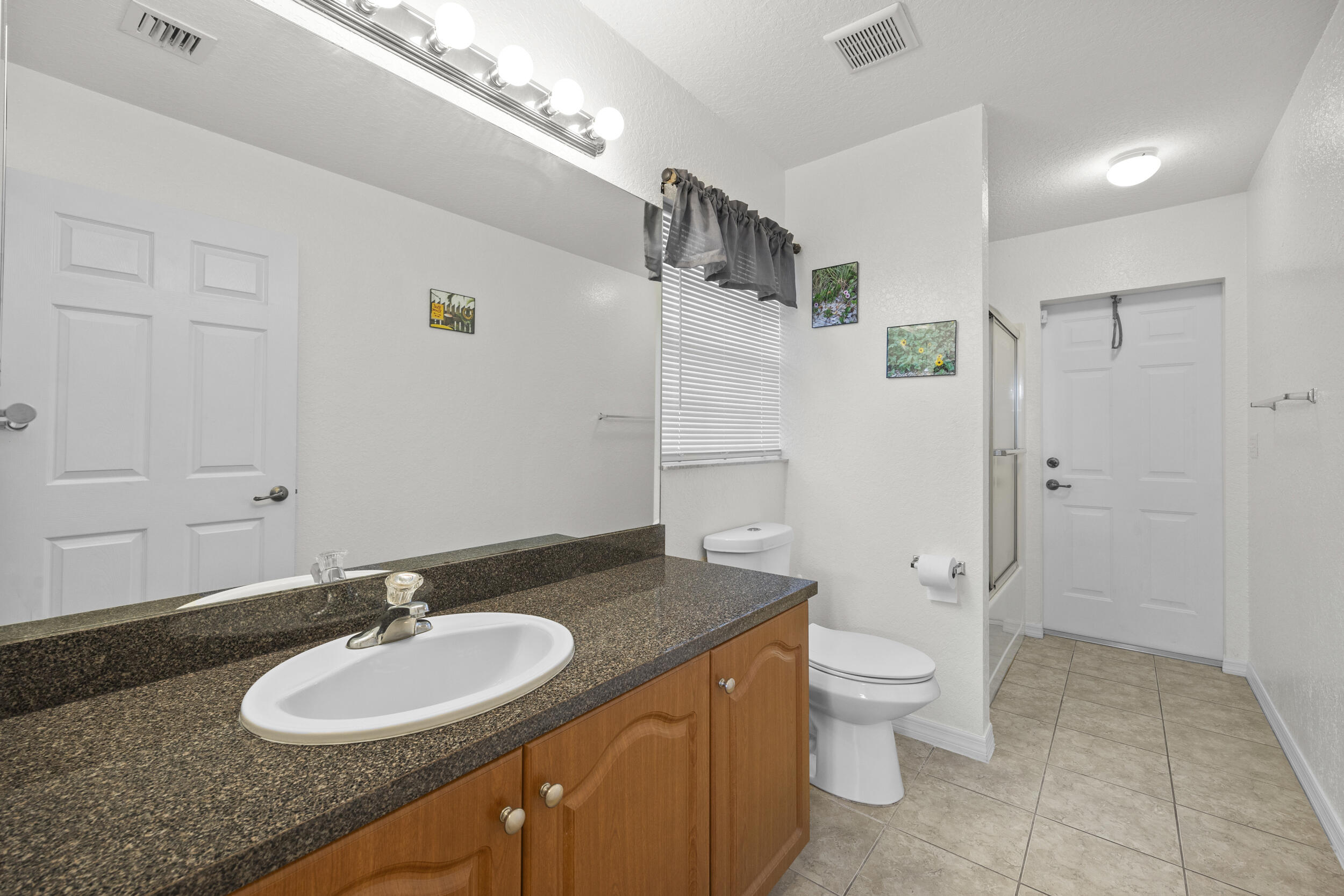 616 NW Monroe Street