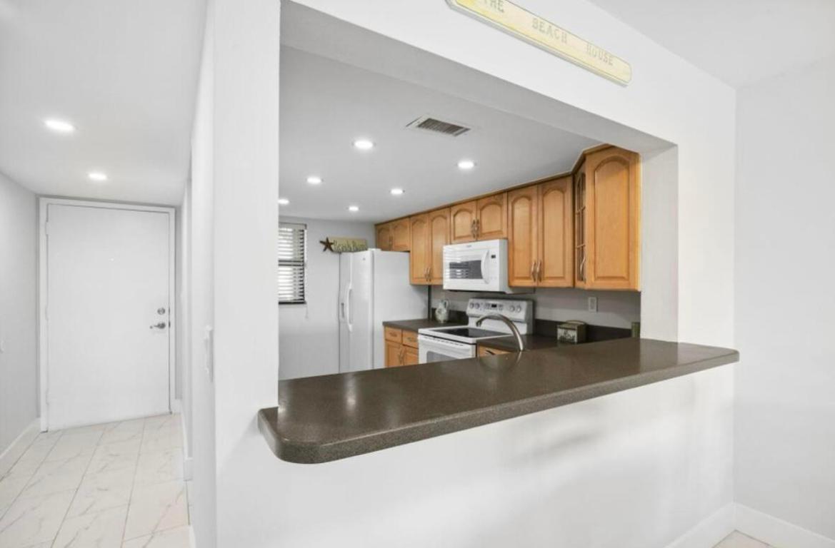 9400 S Ocean Drive 103