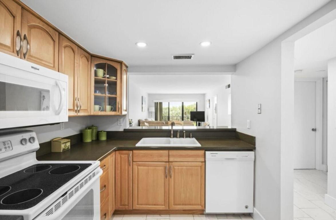 9400 S Ocean Drive 103