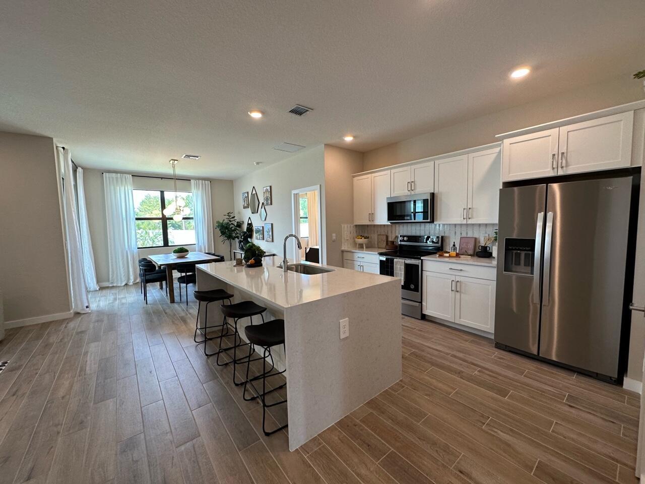 1921 NE Ocean Dunes Drive