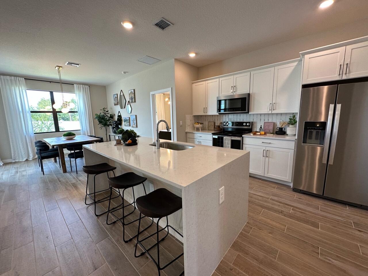 1921 NE Ocean Dunes Drive