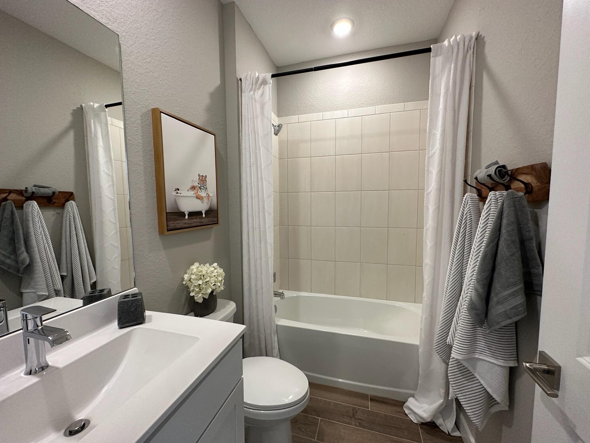 1921 NE Ocean Dunes Drive