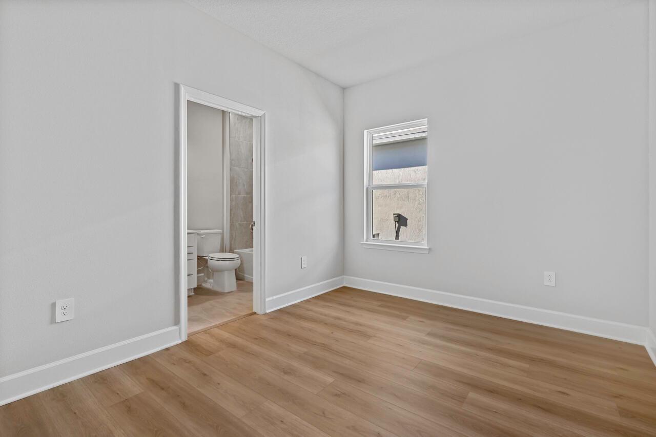 174 SW Pomeroy Street