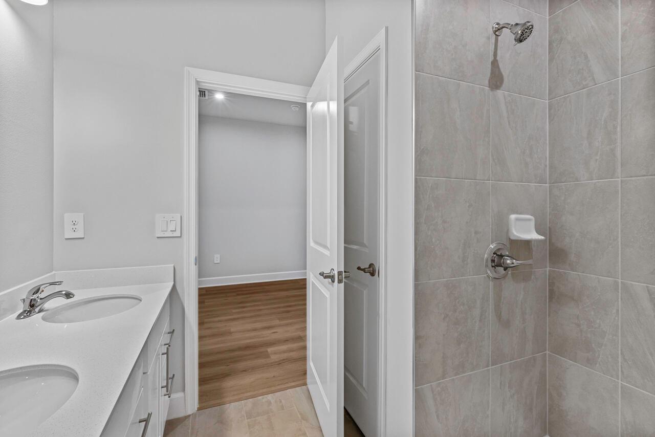 174 SW Pomeroy Street