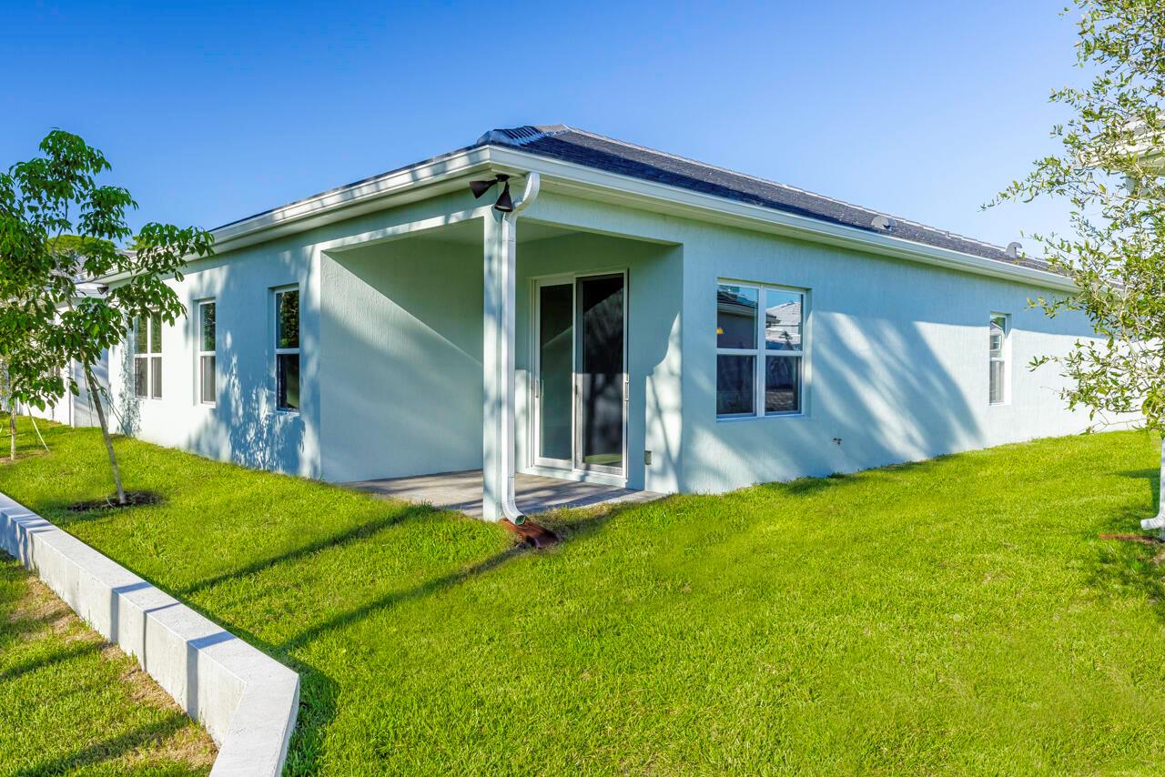 174 SW Pomeroy Street