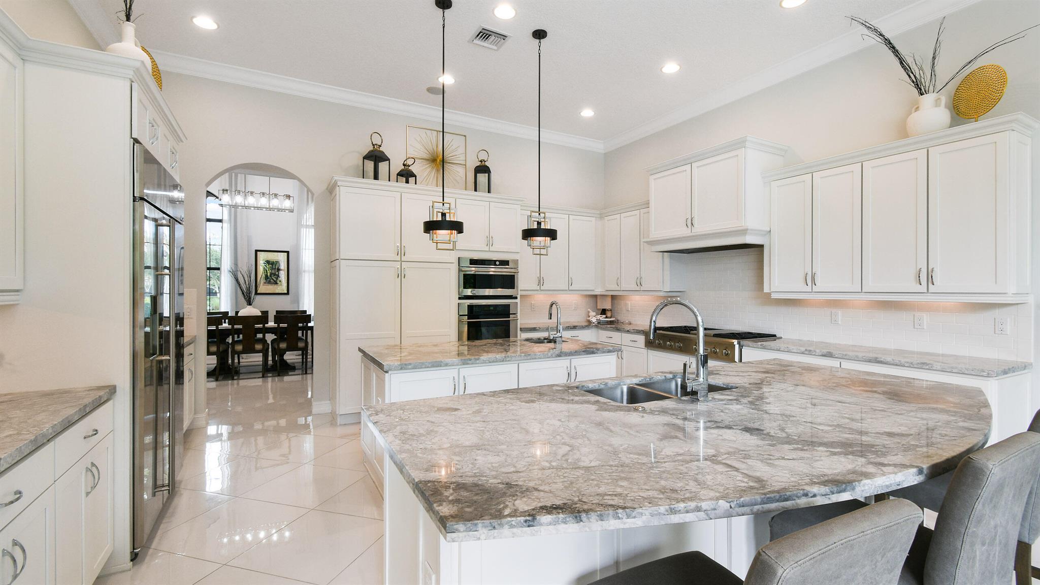 5412 SW Blue Daze Way