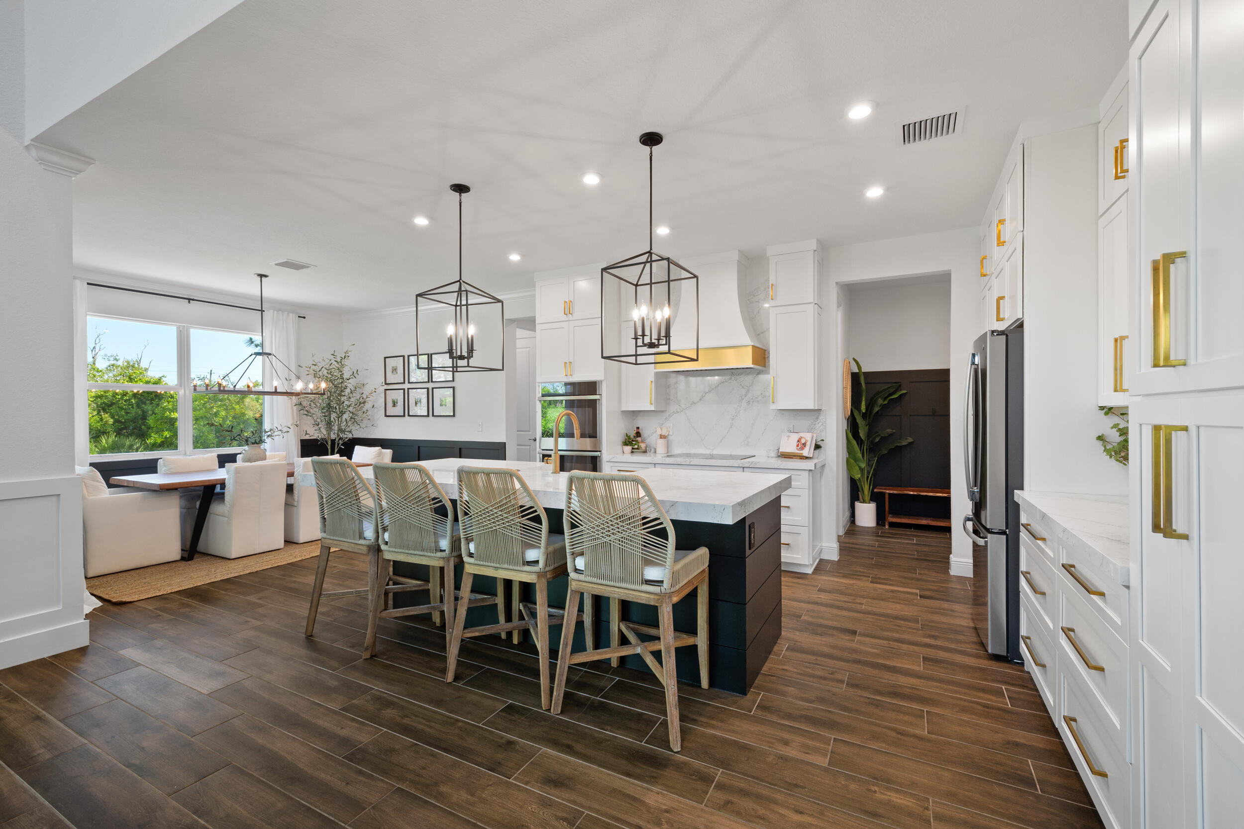 4591 SW Ardsley Drive