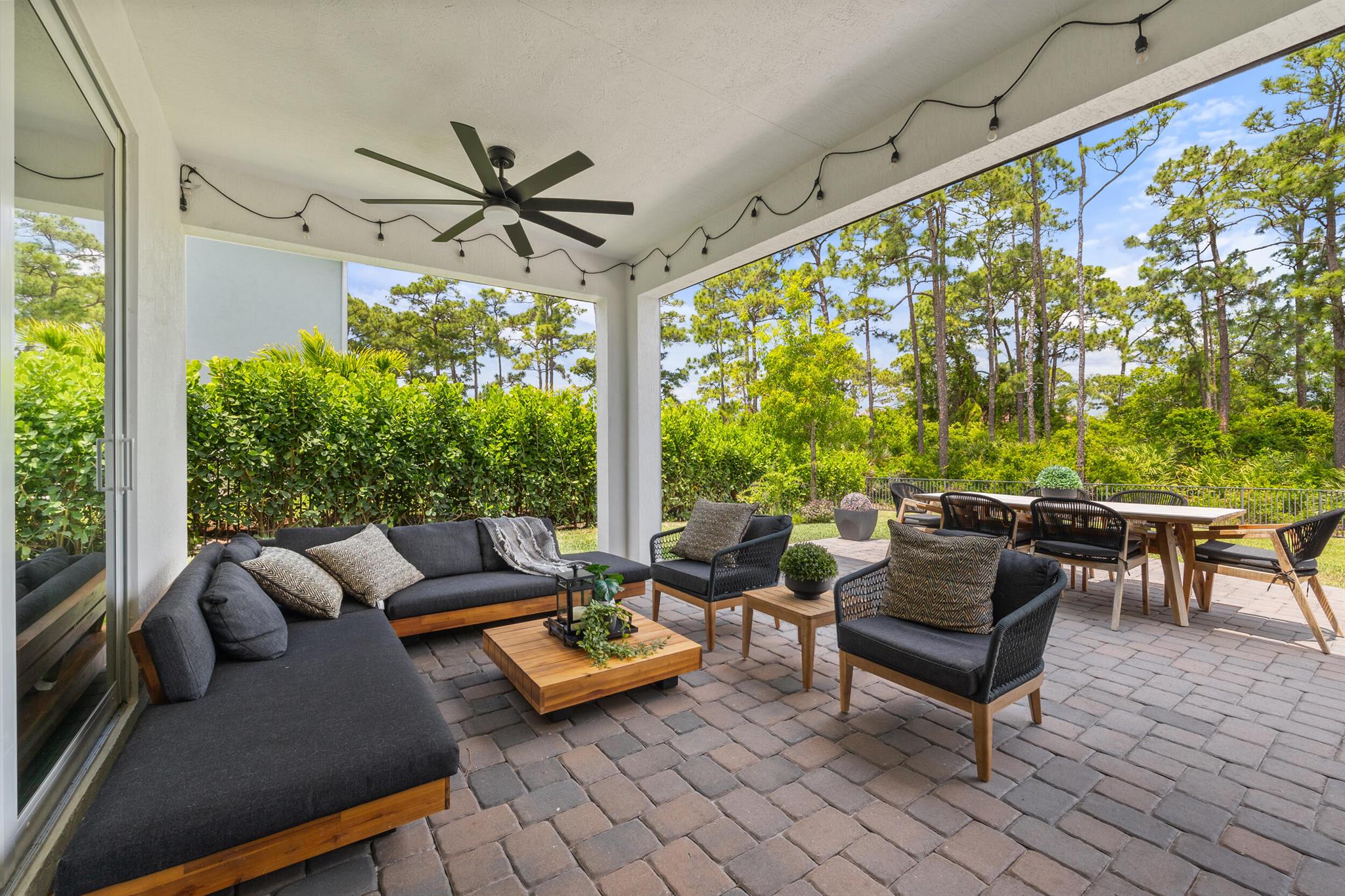 4591 SW Ardsley Drive