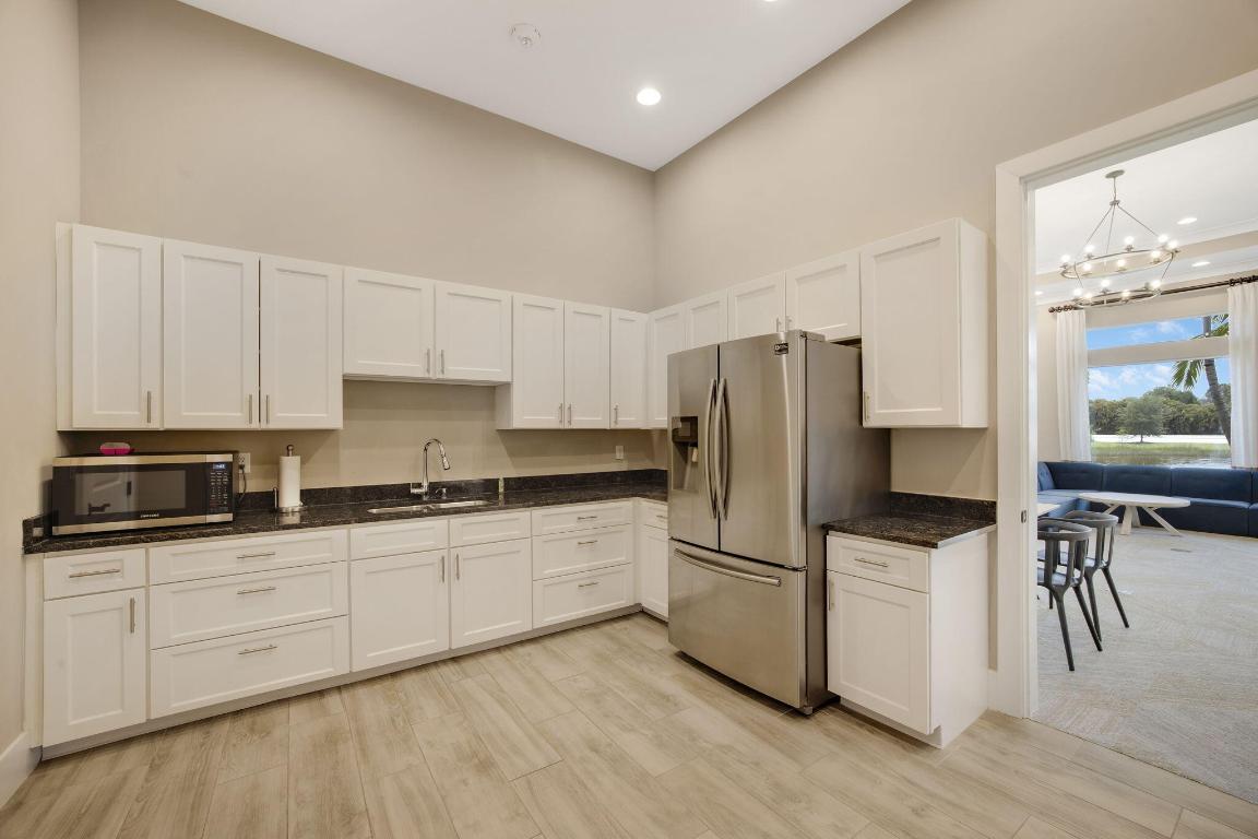 4591 SW Ardsley Drive