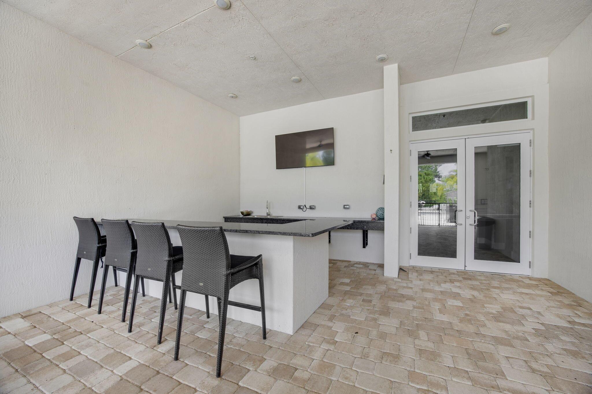 4591 SW Ardsley Drive