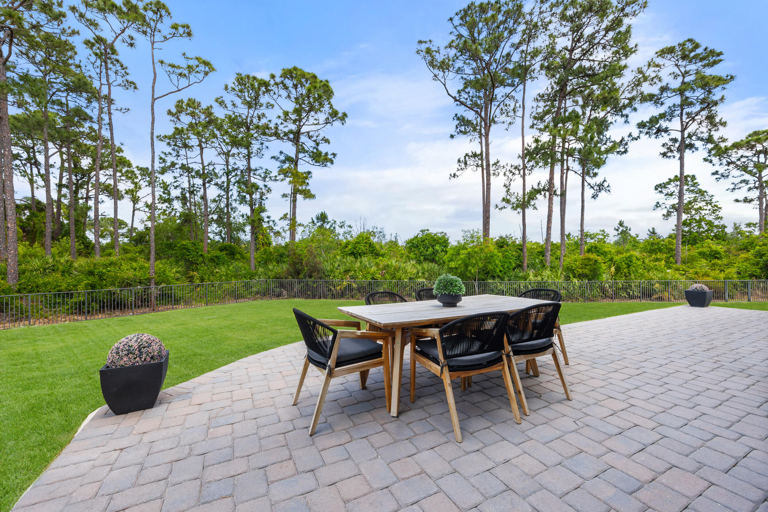 4591 SW Ardsley Drive