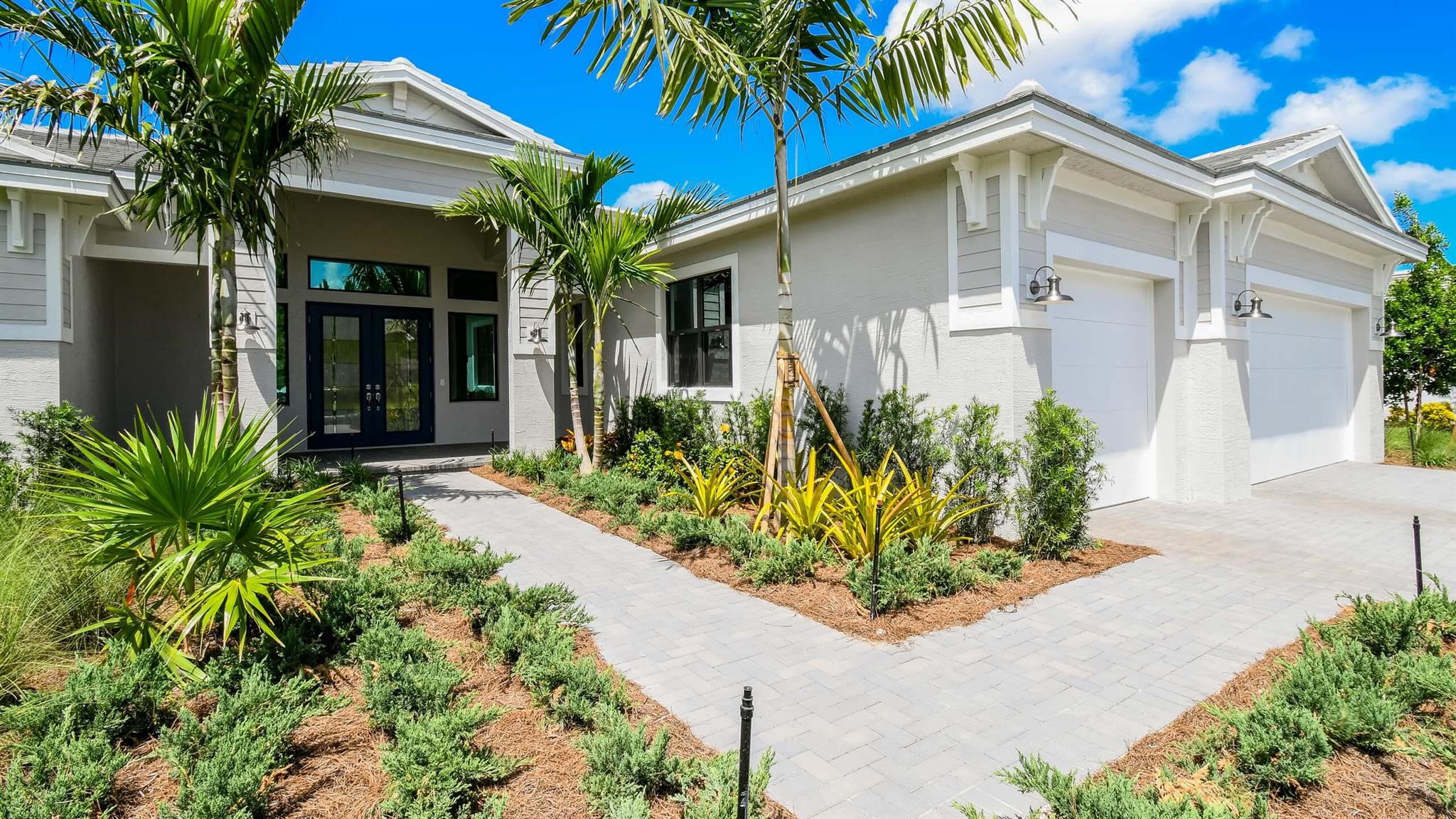 5238 SW Pomegranate Way