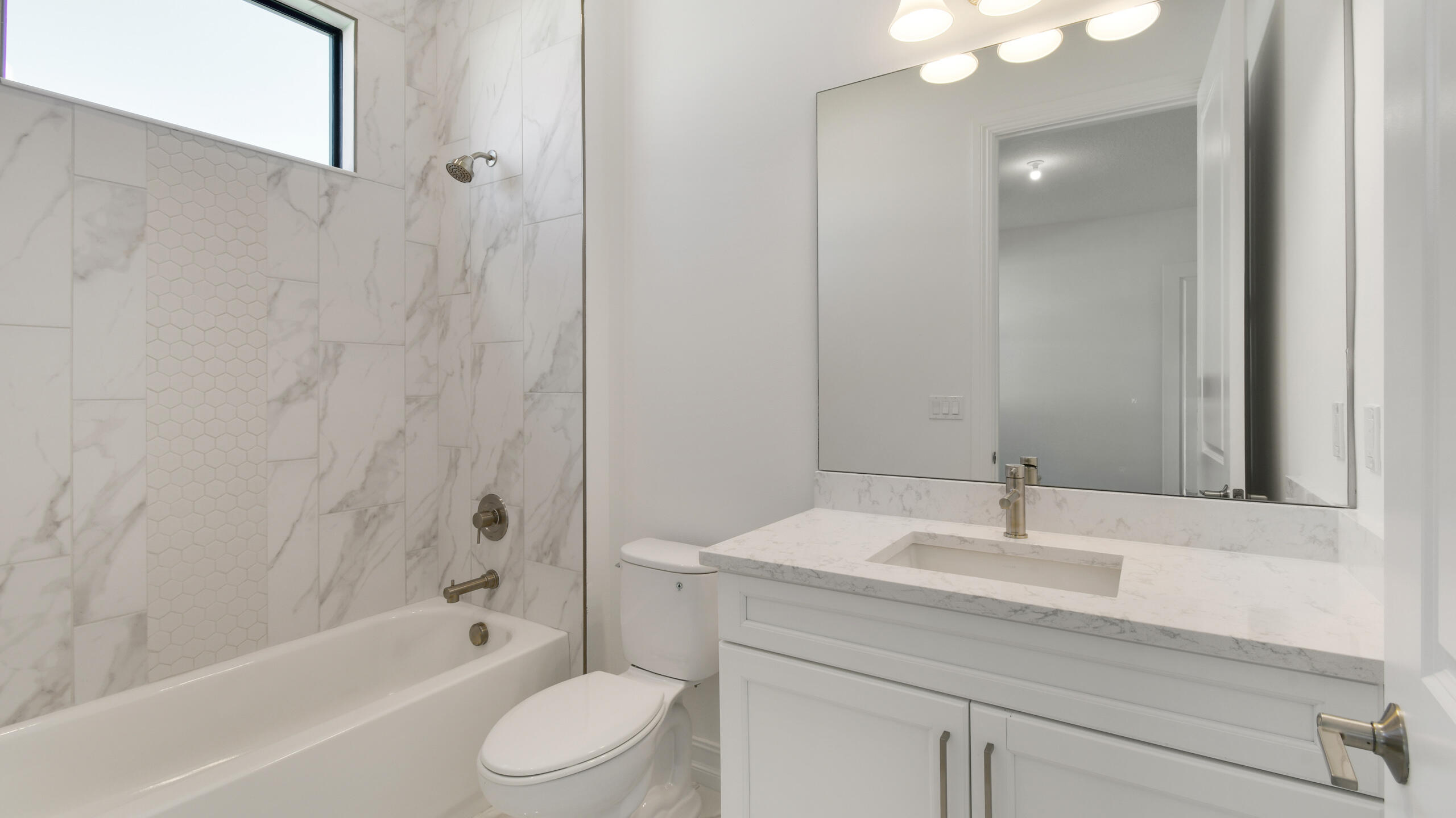 5238 SW Pomegranate Way