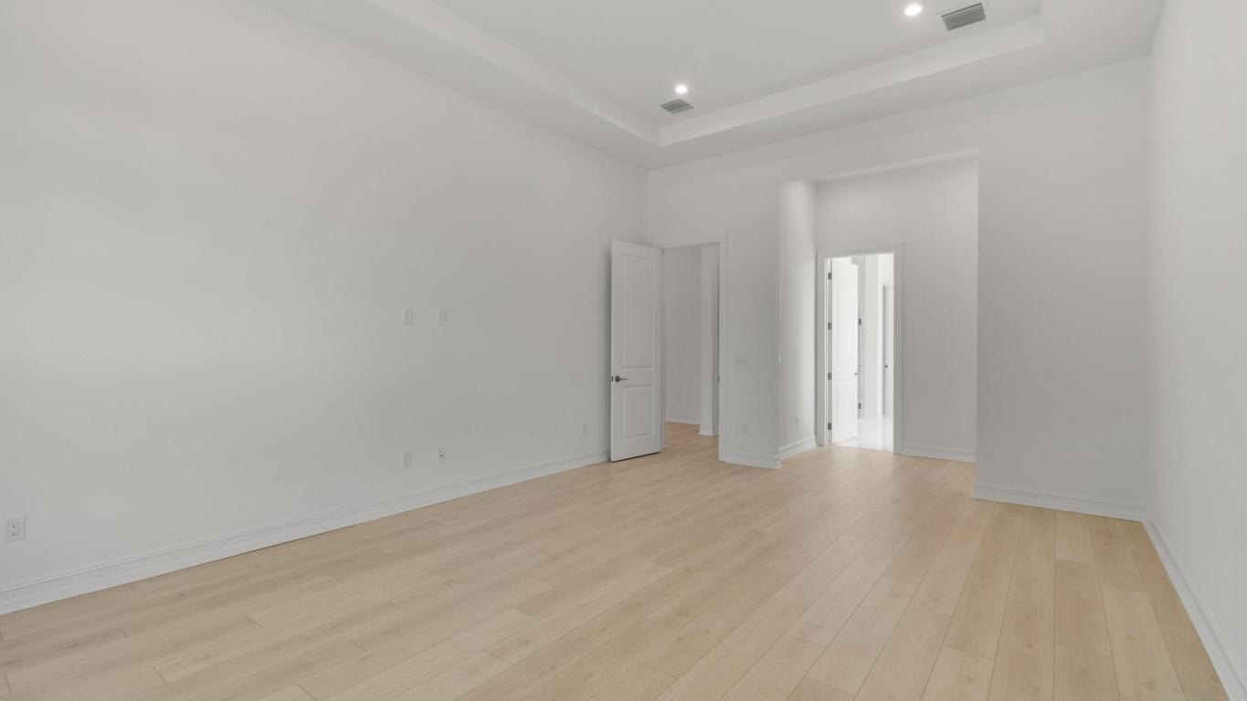 5238 SW Pomegranate Way