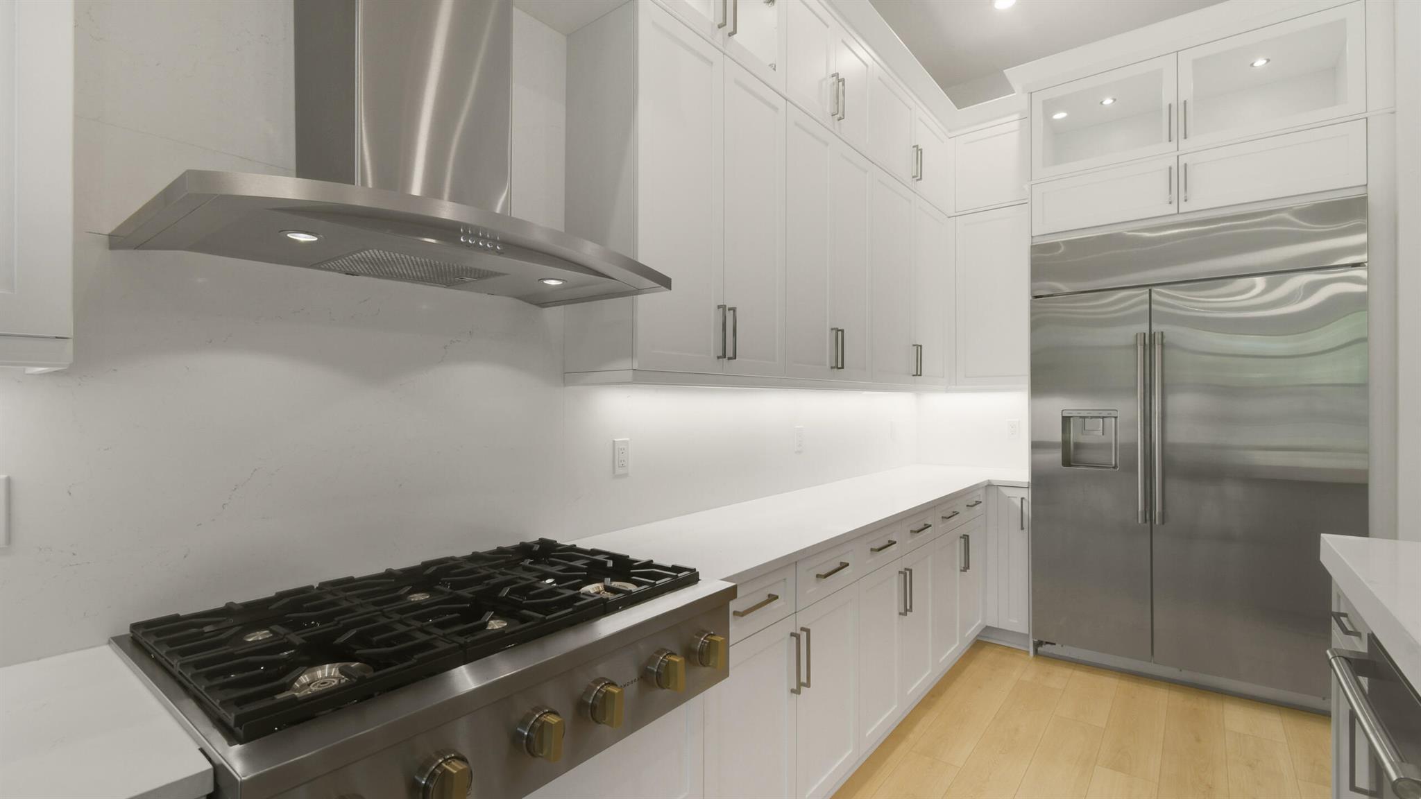 5238 SW Pomegranate Way