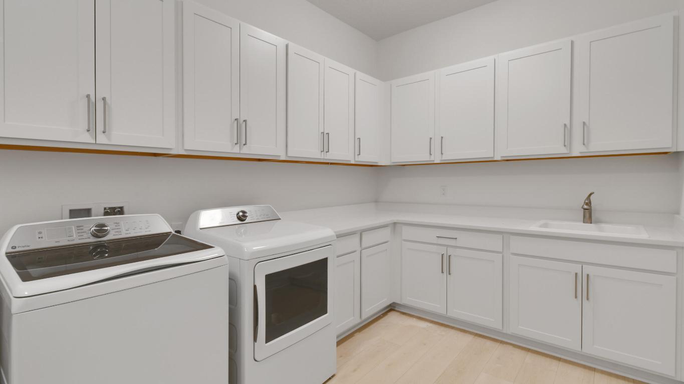 5238 SW Pomegranate Way