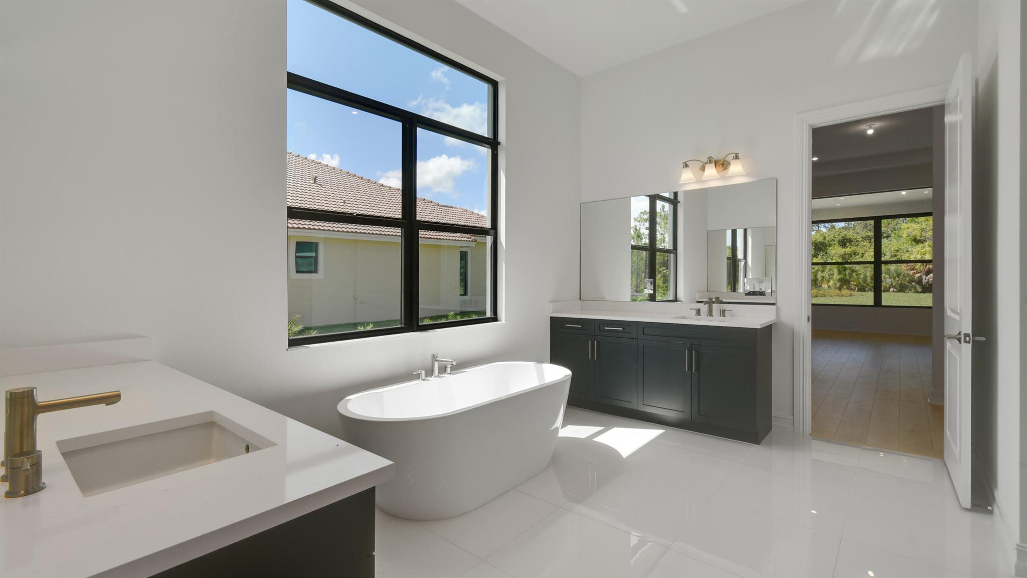 5238 SW Pomegranate Way