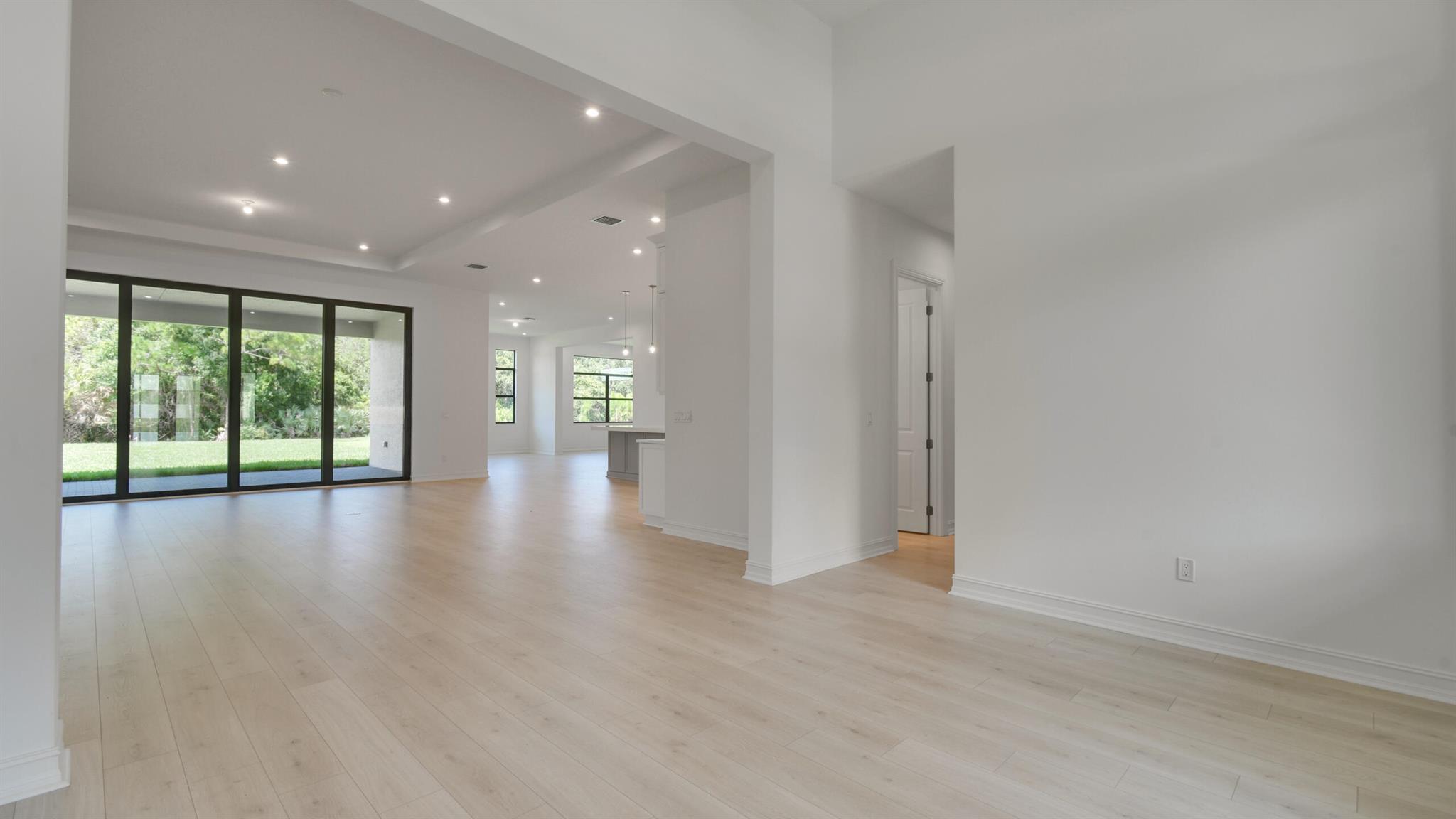 5238 SW Pomegranate Way