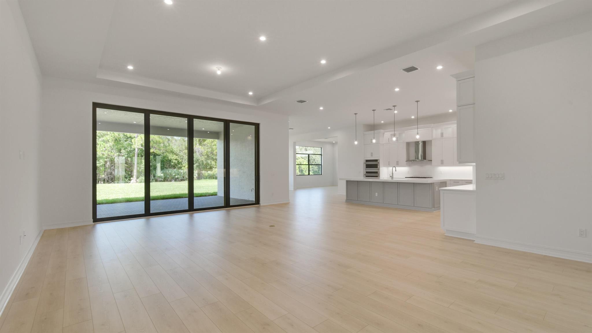 5238 SW Pomegranate Way