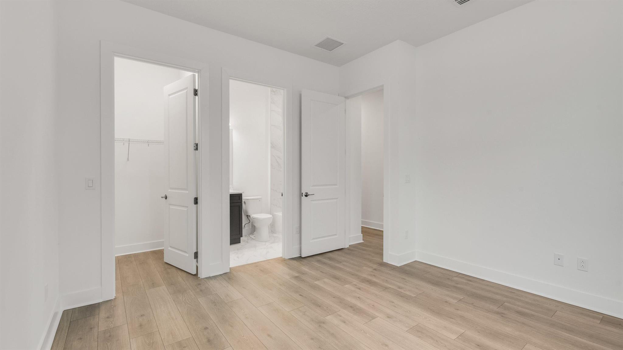 1732 SW English Garden Drive