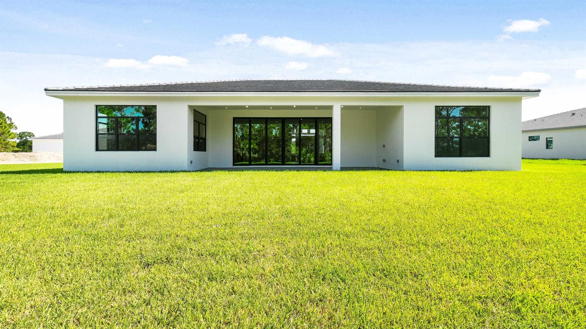 1732 SW English Garden Drive