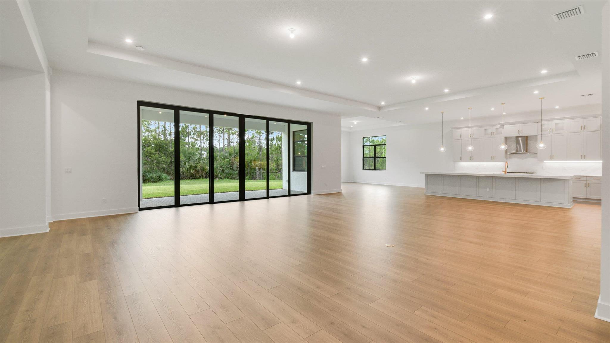 1732 SW English Garden Drive