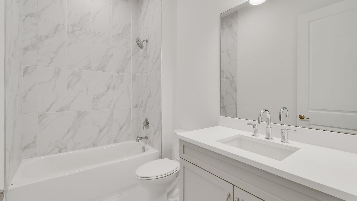 1732 SW English Garden Drive