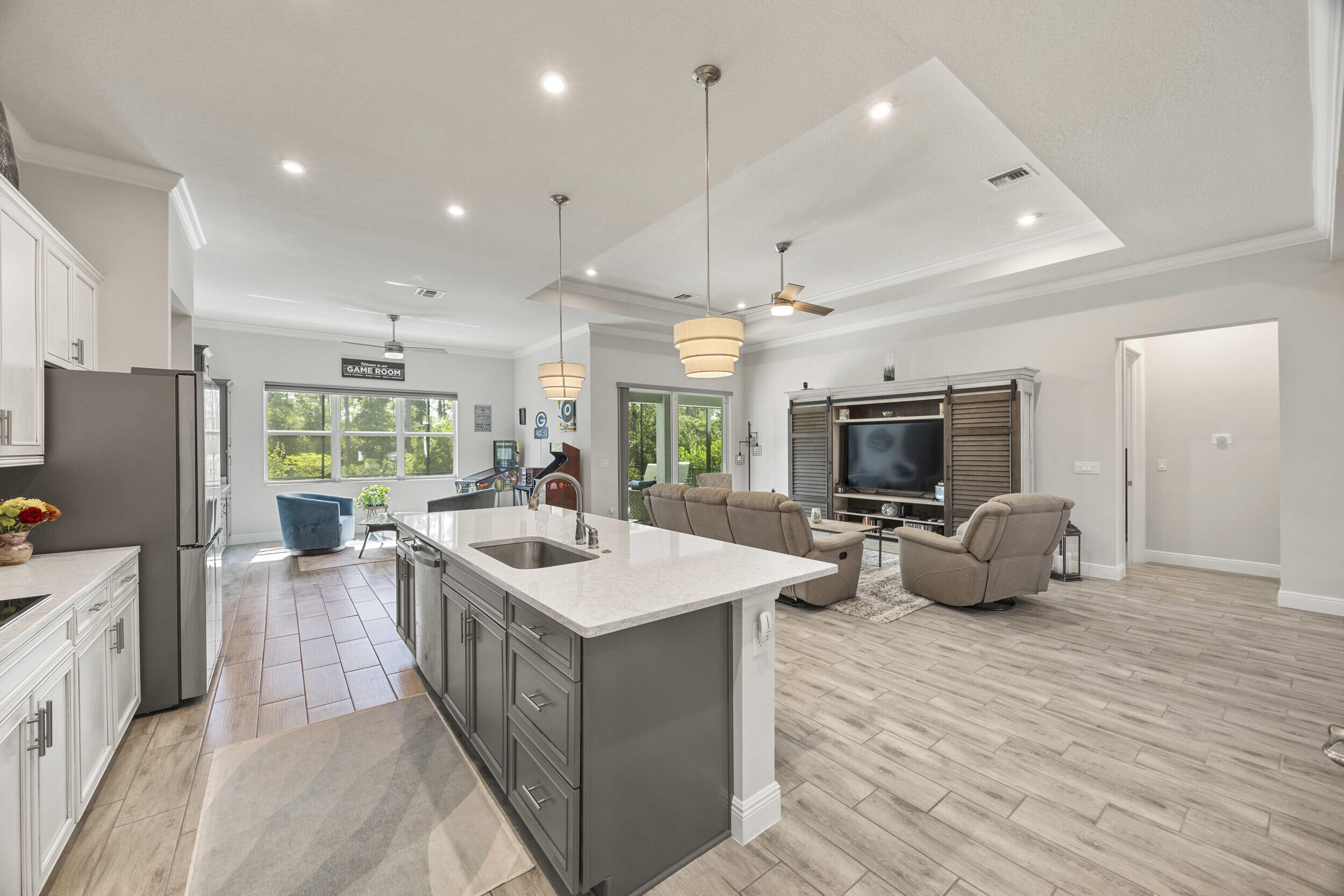 5012 SW Winchester Drive