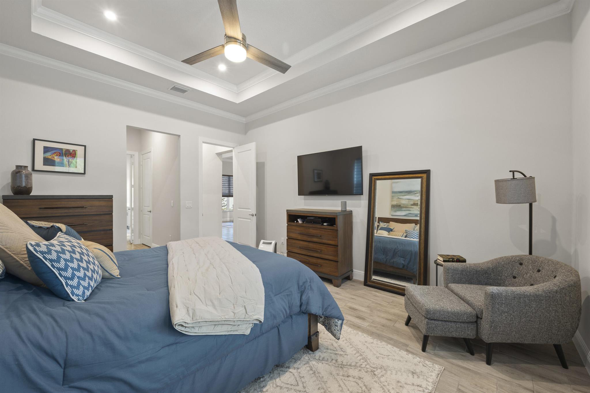 5012 SW Winchester Drive