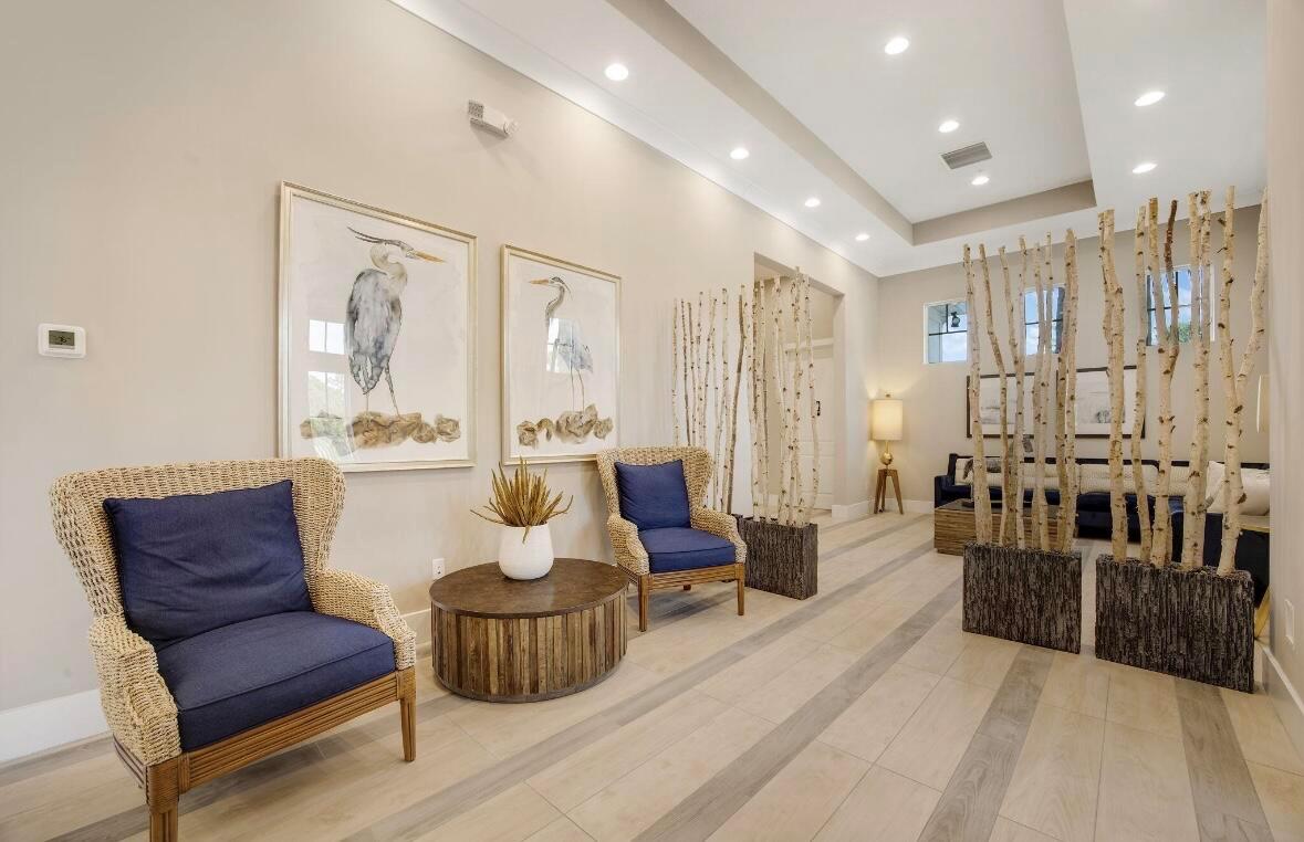 5012 SW Winchester Drive