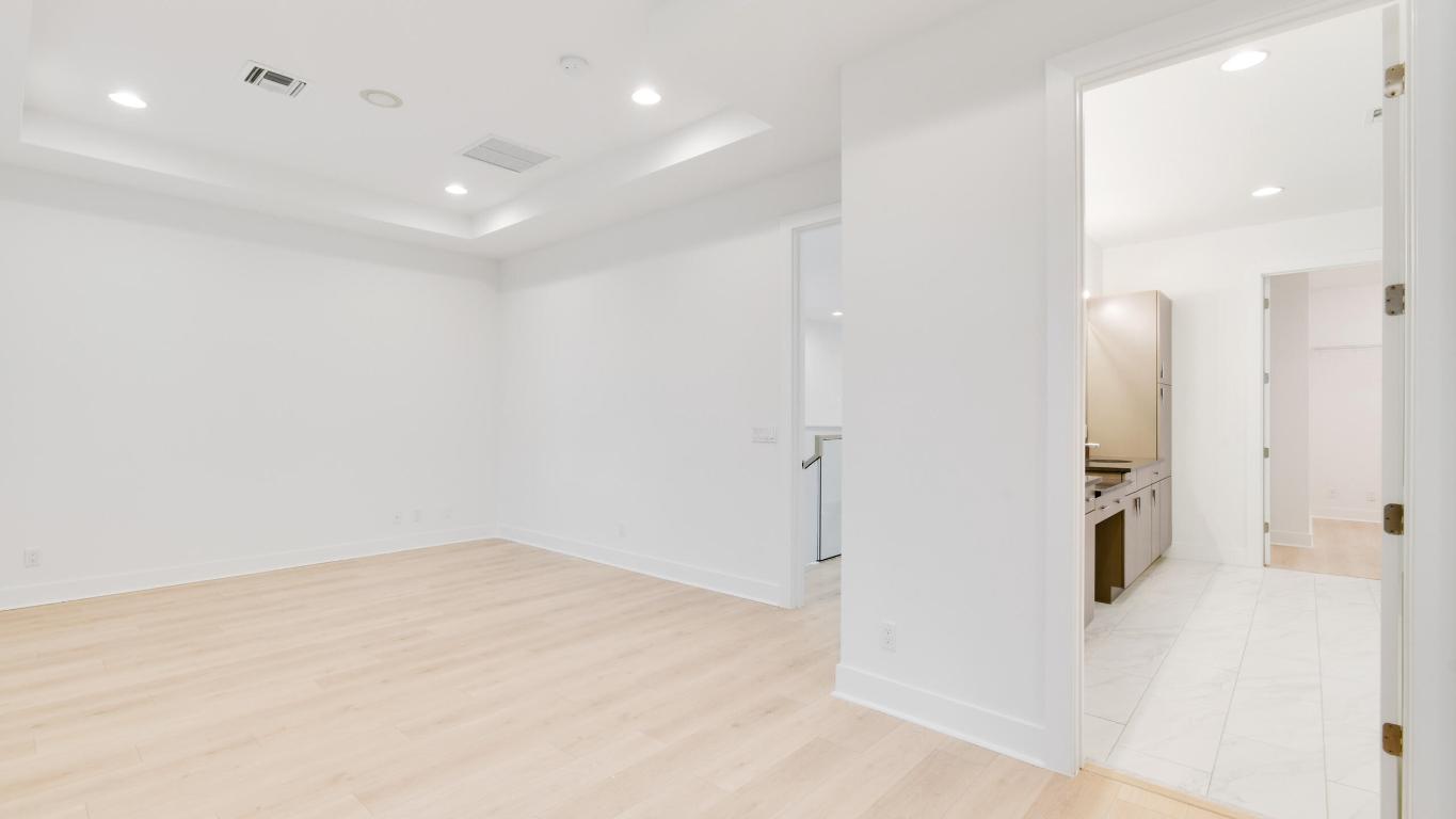 1010 Faulkner Terrace