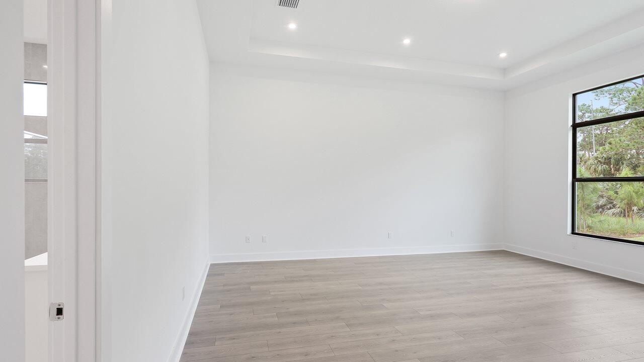 5760 SW Green Island Trail