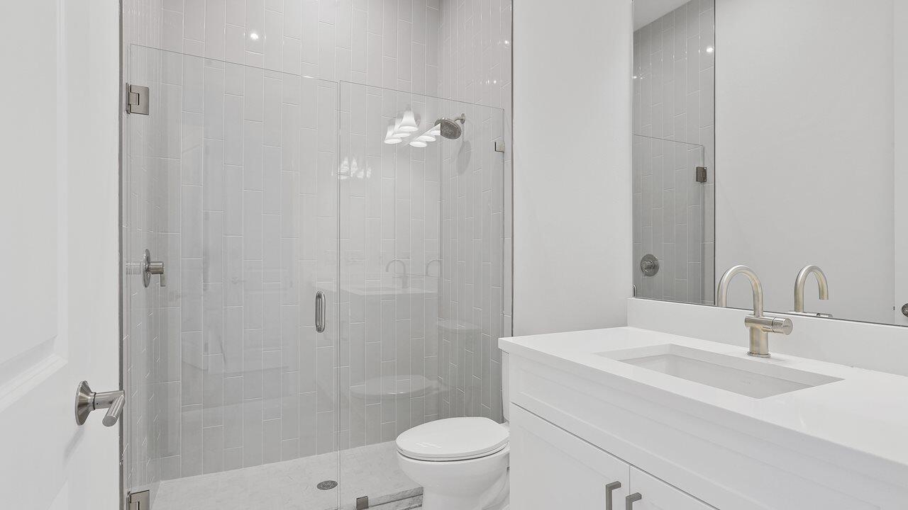 5760 SW Green Island Trail